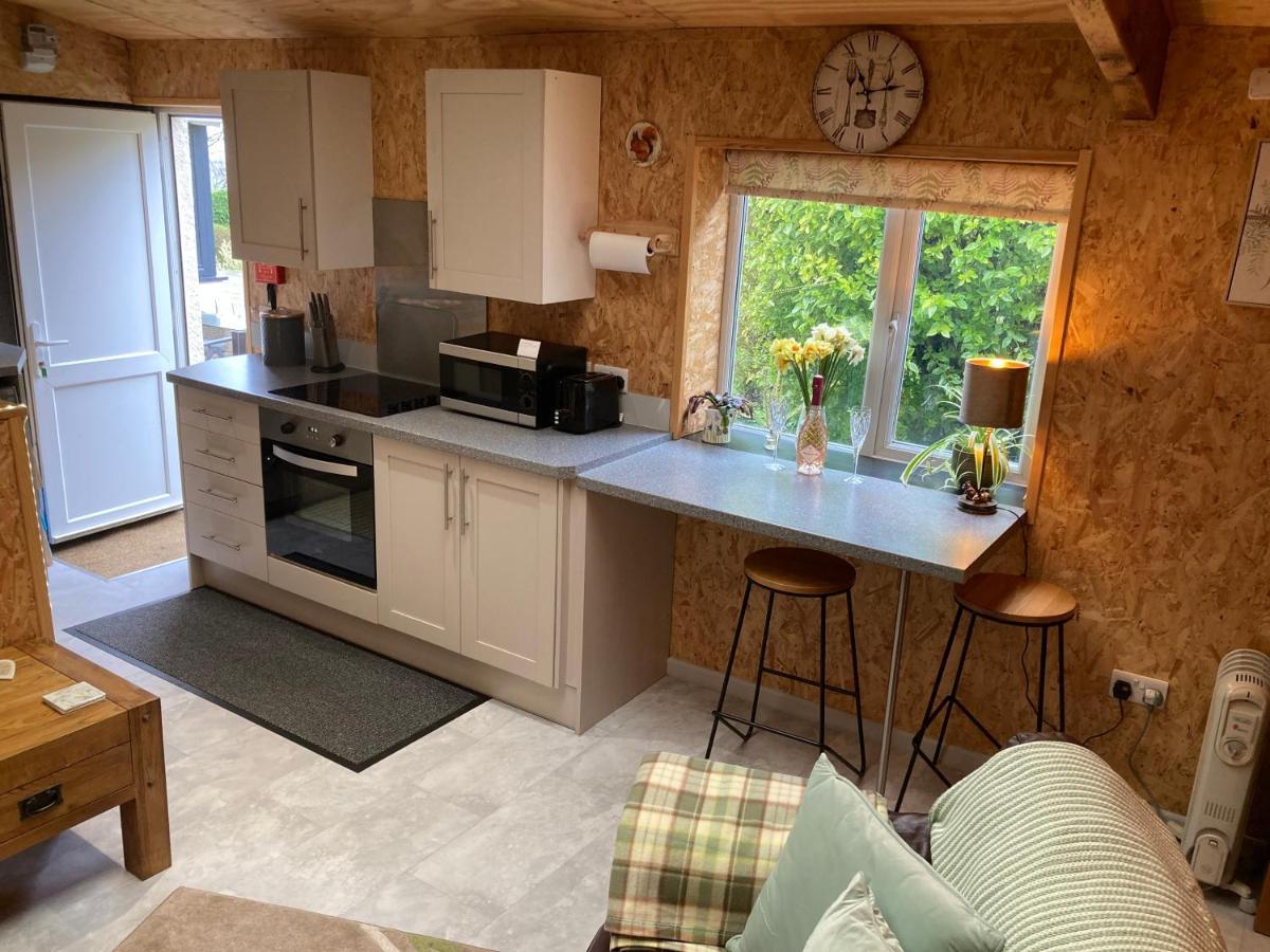 East Hillerton House Guest House Crediton Bagian luar foto