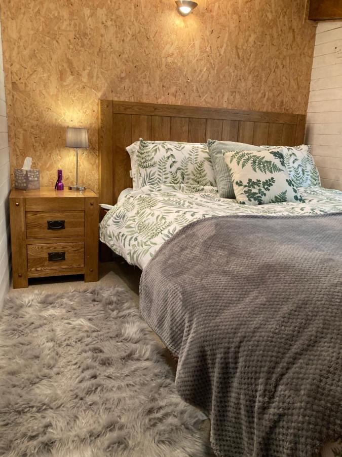 East Hillerton House Guest House Crediton Bagian luar foto
